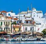 Discovering Mykonos: Exploring Boat Hire and Yachts for Rent